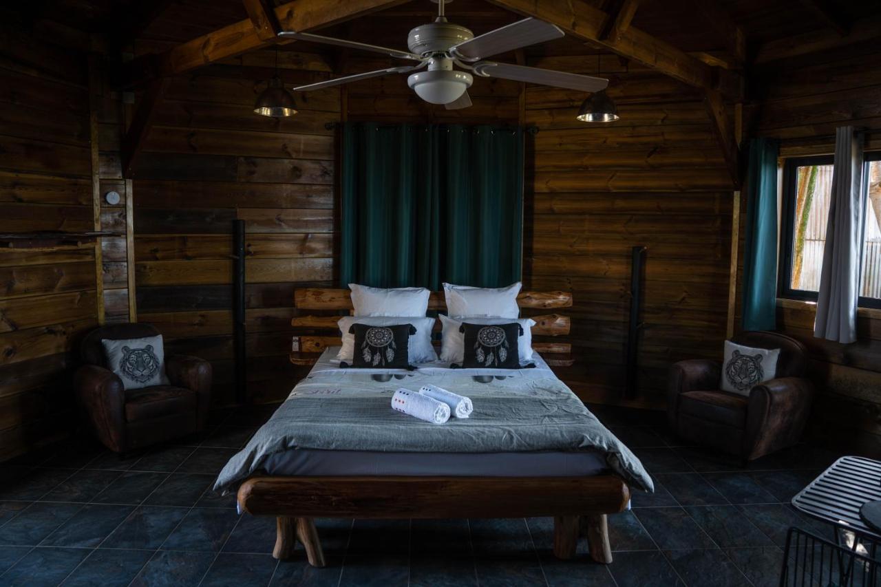 Les Hebergements Au Dy-Na Petite Île Extérieur photo