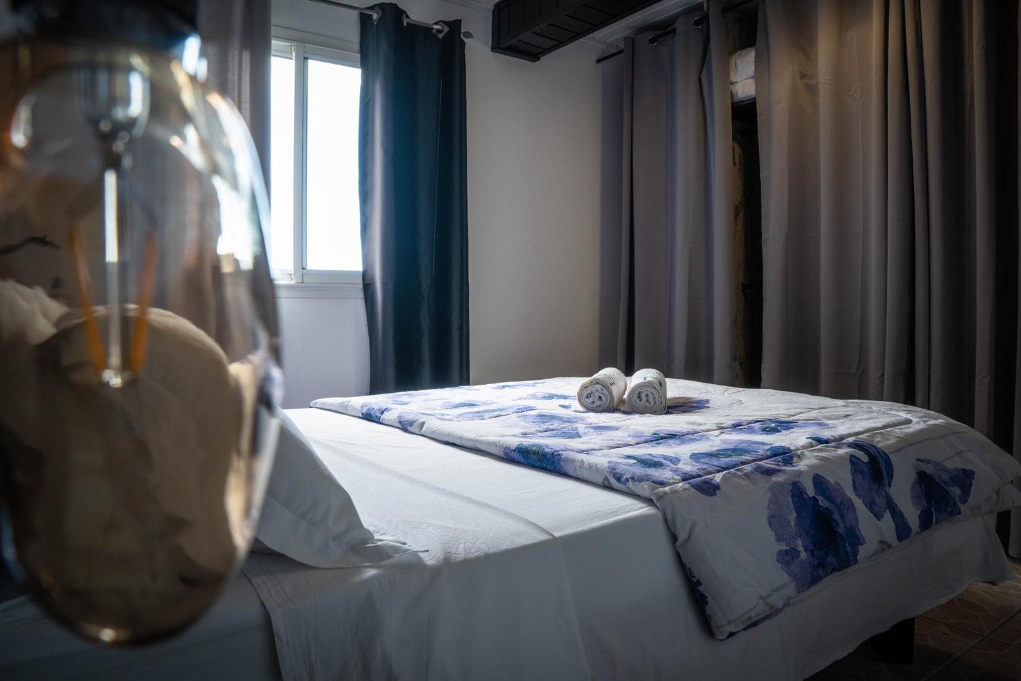 Les Hebergements Au Dy-Na Petite Île Extérieur photo