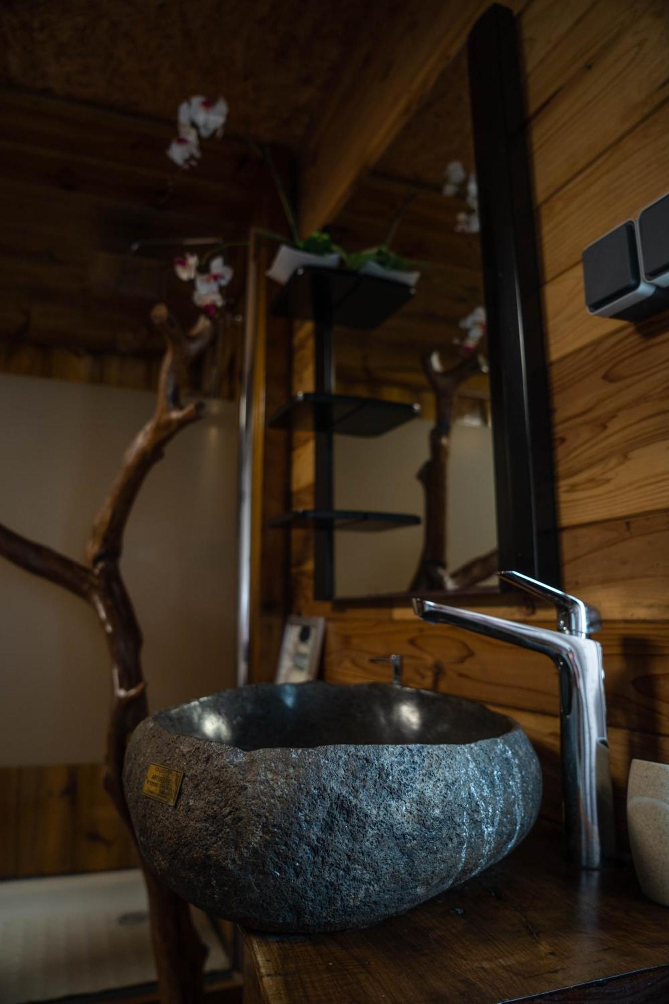 Les Hebergements Au Dy-Na Petite Île Extérieur photo